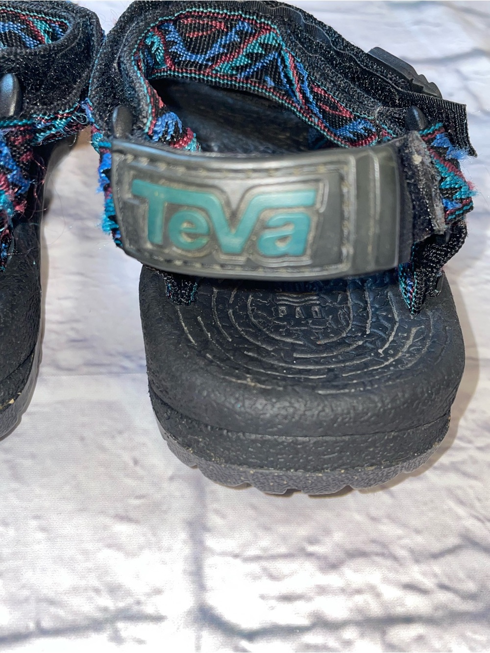 Teva Terradactyl Black and Blue Patterned Adventure Sandals Size 7 - Picture 7 of 10